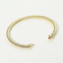 Load image into Gallery viewer, Stone Tip Twisted Cuff