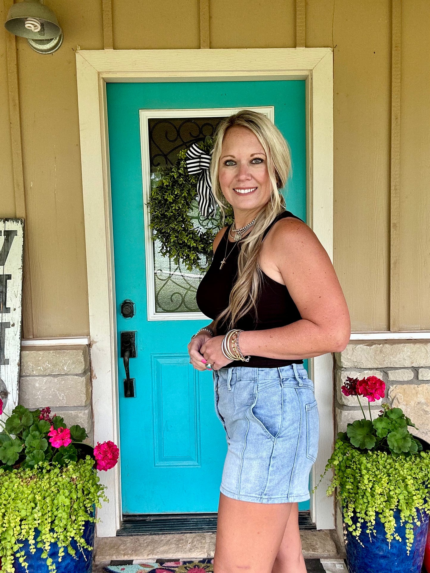 Western Edge Shorts
