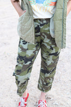Load image into Gallery viewer, Camo Pants