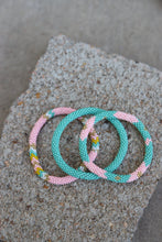 Load image into Gallery viewer, Seedbead Bracelet Set