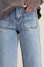 Load image into Gallery viewer, Studded Crops