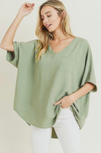 Load image into Gallery viewer, Go-to Blouse