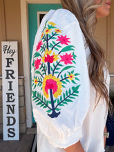 Load image into Gallery viewer, Floral Sleeves Top
