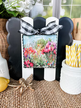 Load image into Gallery viewer, Black &amp; Cream Scallop Display Board
