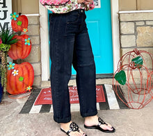 Load image into Gallery viewer, Boyfriend Barrel Jeans
