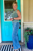Load image into Gallery viewer, Janie Jeans
