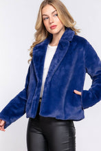 Load image into Gallery viewer, Blue Faux Far Jacket
