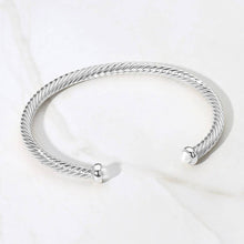 Load image into Gallery viewer, Stone Tip Twisted Cuff
